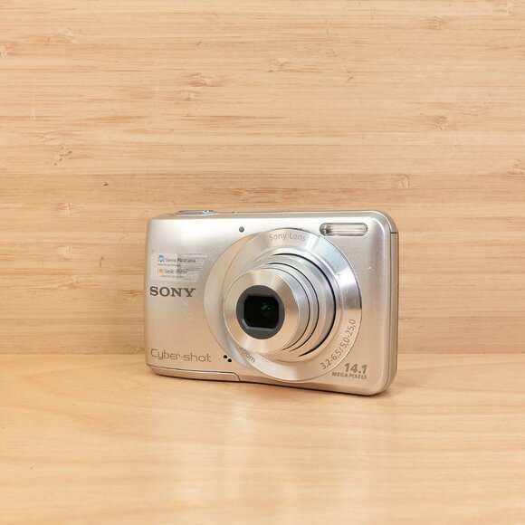 Sony Cyber-shot DSC-S5000 / 14.1MP Digital Camera / Compact Point-and-Shoot - Picture 1 of 7
